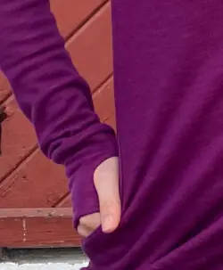 Alternative view of Joha Dame onepiece ulldress med glidelås, lommer og tommelhull Lilla