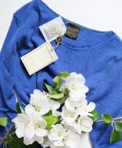 Vera & William Dame Vintage Pointelle genser i merinoull og silke cobalt blue