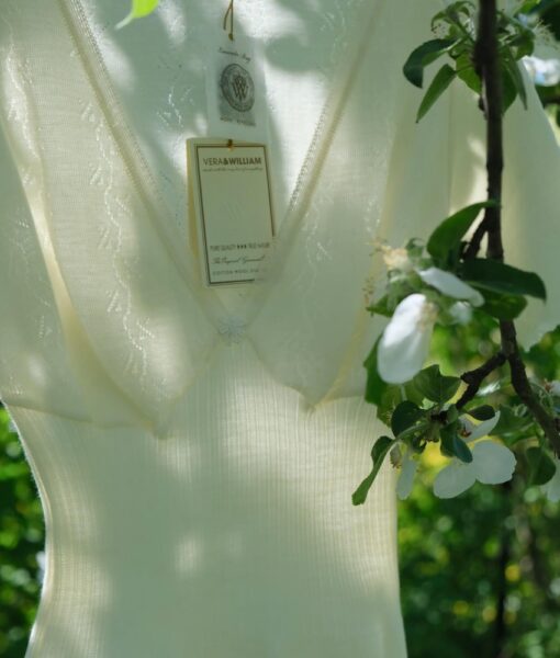 Vera & William Dame Vintage Pointelle t-skjorte i merinoull og silke champagne - Image 3