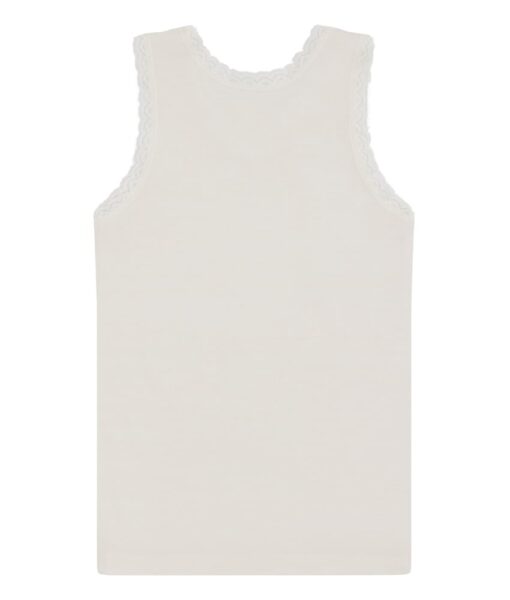 Myk singlet fra Hust&Claire laget av 50% merinoull, 45% bambusviskose og 5% polyamid. Det er myk bambusviskose innerst mot huden og ull på utsiden som luner godt. Søte blonder. Dette er en ullkvalitet som er fin for sensitiv hud. Sertifisert med Standard 100 fra OEKO-TEX®.