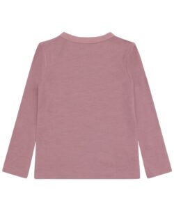 Varm og myk genser fra Hust&Claire laget av 50% merinoull, 45% bambusviskose og 5% polyamid. Det er myk bambusviskose innerst mot huden og ull på utsiden som luner godt. Dette er en ullkvalitet som er fin for sensitiv hud. Sertifisert med Standard 100 fra OEKO-TEX®.