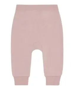 Superpraktisk bukse fra Hust&Claire i 50% merinoull, 45% bambusviskose og 5% polyamid. Stødig strikk i livet med knyting. Det er myk bambusviskose innerst mot huden og ull på utsiden som luner godt. Dette er en ullkvalitet som er fin for sensitiv hud. Sertifisert med Standard 100 fra OEKO-TEX®.