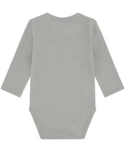 Varm og myk body fra Hust&Claire laget av 50% merinoull, 45% bambusviskose og 5% polyamid. Det er myk bambusviskose innerst mot huden og ull på utsiden som luner godt. Dette er en ullkvalitet som er fin for sensitiv hud. Sertifisert med Standard 100 fra OEKO-TEX®.