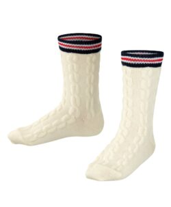 Falke Preppy Cable Kids ullsokker varmer og sitter godt på foten. Nydelig kabelstrikkmønster med striper i den ribbestrikkede kanten øverst på sokken. Laget av 66% ren ny ull og 34% polyamid. 