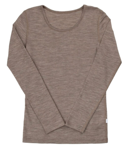 Genser fra Joha i en myk ull/silke kvalitet laget av 85% merinoull og 15% silke. Kan maskinvaskes på ullprogram 40°C. Produsert i Europa. Sertifisert med OEKO-TEX® Standard 100 & Woolmark Wool Rich Blend.