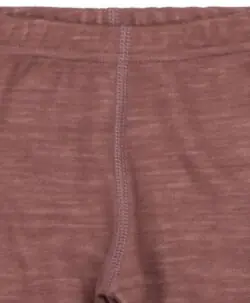 Longs fra Joha i myk ull/bambusviskose. Det er myk bambusviskose innerst mot huden og ull på utsiden som luner godt. Dette er en ullkvalitet som er fin for sensitiv hud. Laget av 52% merinoull, 44% økologisk bambusviskose og 4% polyamid. Kan maskinvaskes på ullprogram 40°C. Produsert i Europa. Sertifiseringer: OEKO-TEX® Standard 100 & Woolmark Wool Rich Blend.