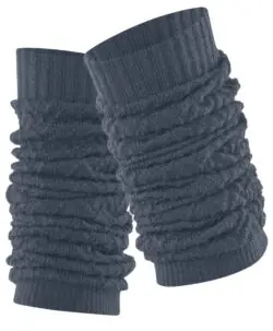 FALKE Fable Estate Women legg varmere i et nydelig fiskebensmønster. Kan også brukes som armvarmer. Laget av 74% ren ny ull, 25% polyamid og 1% elastan. Vaskes fint på ullprogram i vaskemaskin med vaskemiddel for ull/silke.