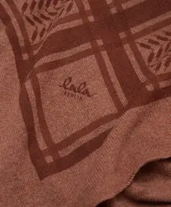 Alternative view of Lala Berlin Triangle Trinity M cashmere gur