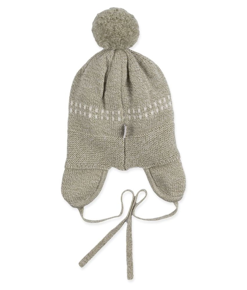 Lillelam classic lue i 100% merinoull av fineste kvalitet. Praktisk lue med knyting og god passform som varmer små ører godt. Sertifisert med Standard 100 fra OEKO-TEX® og Woolmark Pure New Wool. Kan maskinvaskes på 40° C ullvask.