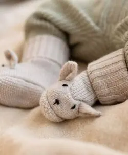 Lillelam ulltøffel Lammi lys beige