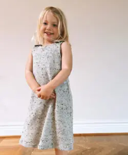 Joha kjole i 100% merinoull melert natur og brun